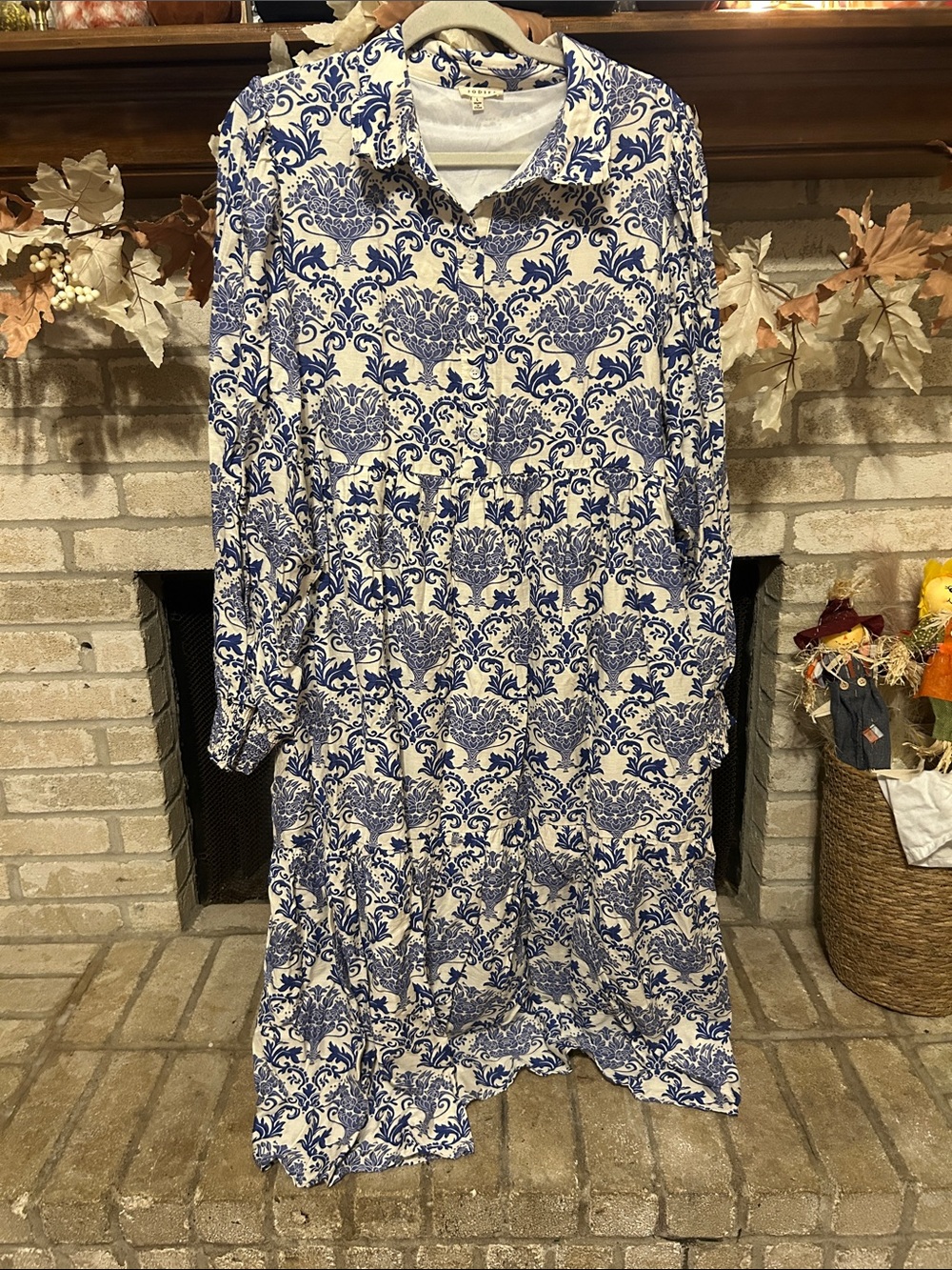 JODIFL Blue and Cream Long Sleeve Printed Dress EUC